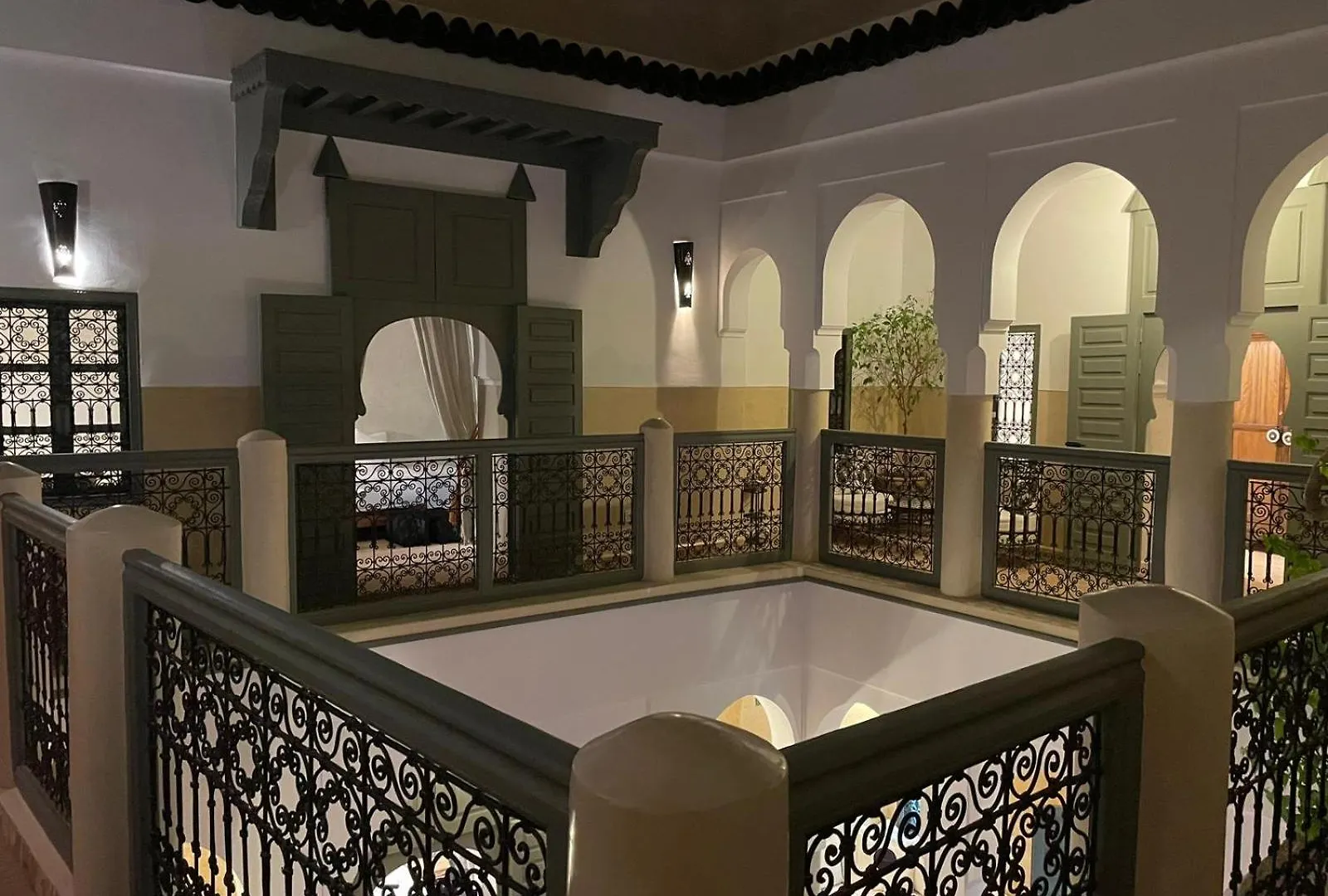 Riad Des Fragrances Dar El Bacha contacts